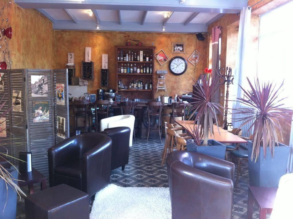 L'Escapade Hotel Carentan Bagian luar foto